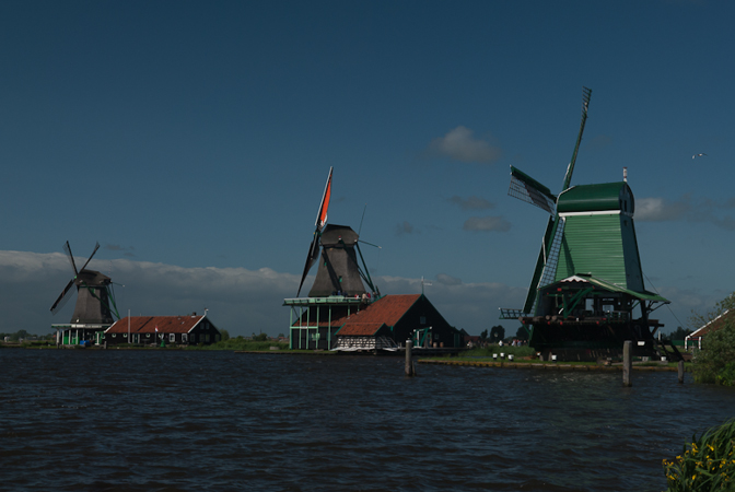 De Gekroonde Poelenburg (rechts)